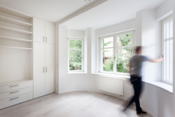 Rekonstrukce vily na Ořechovce v Praze, monom architekti