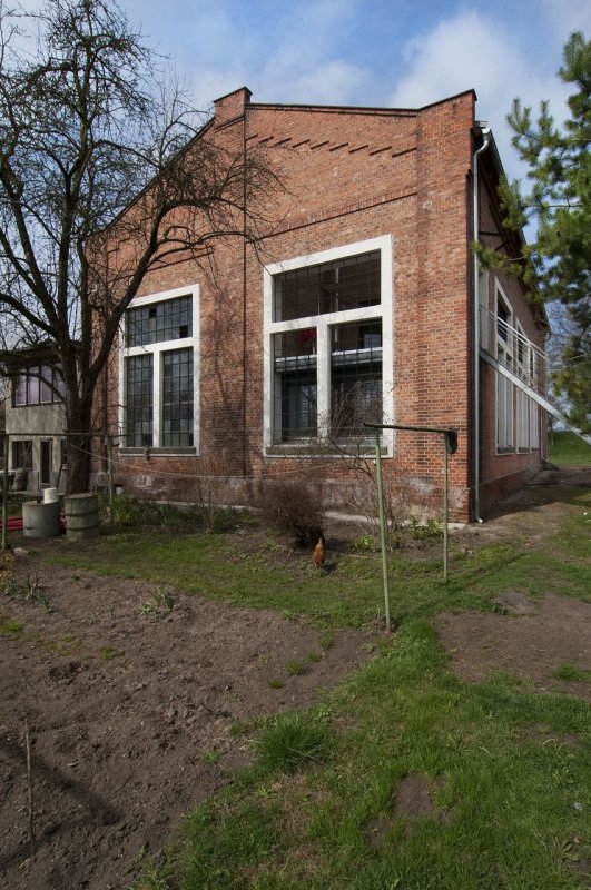 studio NEW WORK, Vestavba bytu do historické průmyslové haly – foto