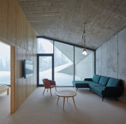 Zázemí rekreačního areálu Bachledka, Compass architekti/ Juraj Benetin, Matej Grébert, Roman Janata