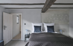 Architekt Marc Flick zrekonstruoval zchátralý dvůr v západním Německu