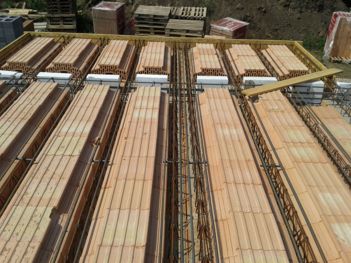 Realizace za použití stropní vložky MIAKO