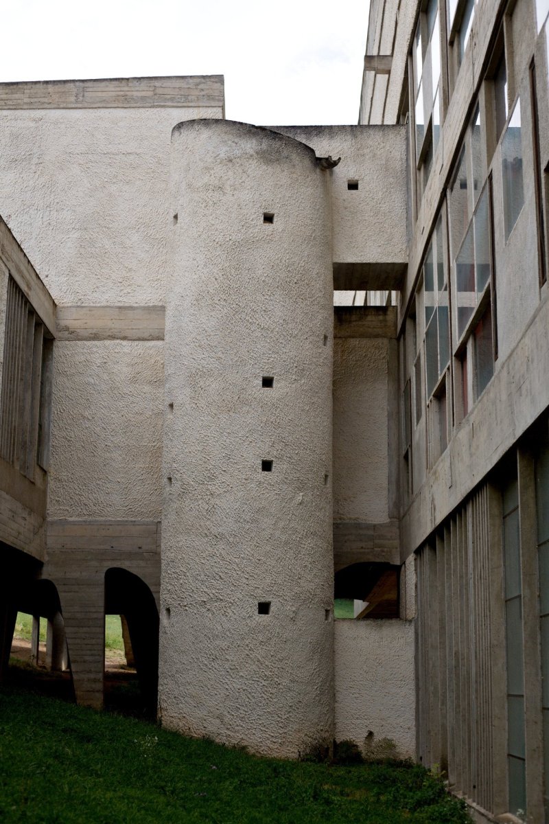 Točité schodiště – betonová socha.