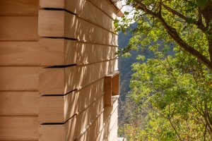 Mladí italští architekti postavili za dva týdny malou stavbu v Apeninách určenou k rozjímání a meditaci