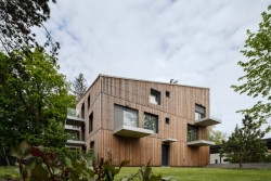 Viladomy v Kamenici, NEM HOW architekti: přízemní byty mají vlastní zahrádky, ve vyšších patrech jsou balkony