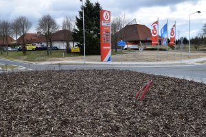 Kruhový objezd pro umístění uměleckého díla – foto