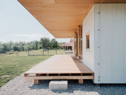 Dům u jezera, JRVKC, Vojka nad Dunajom, Foto