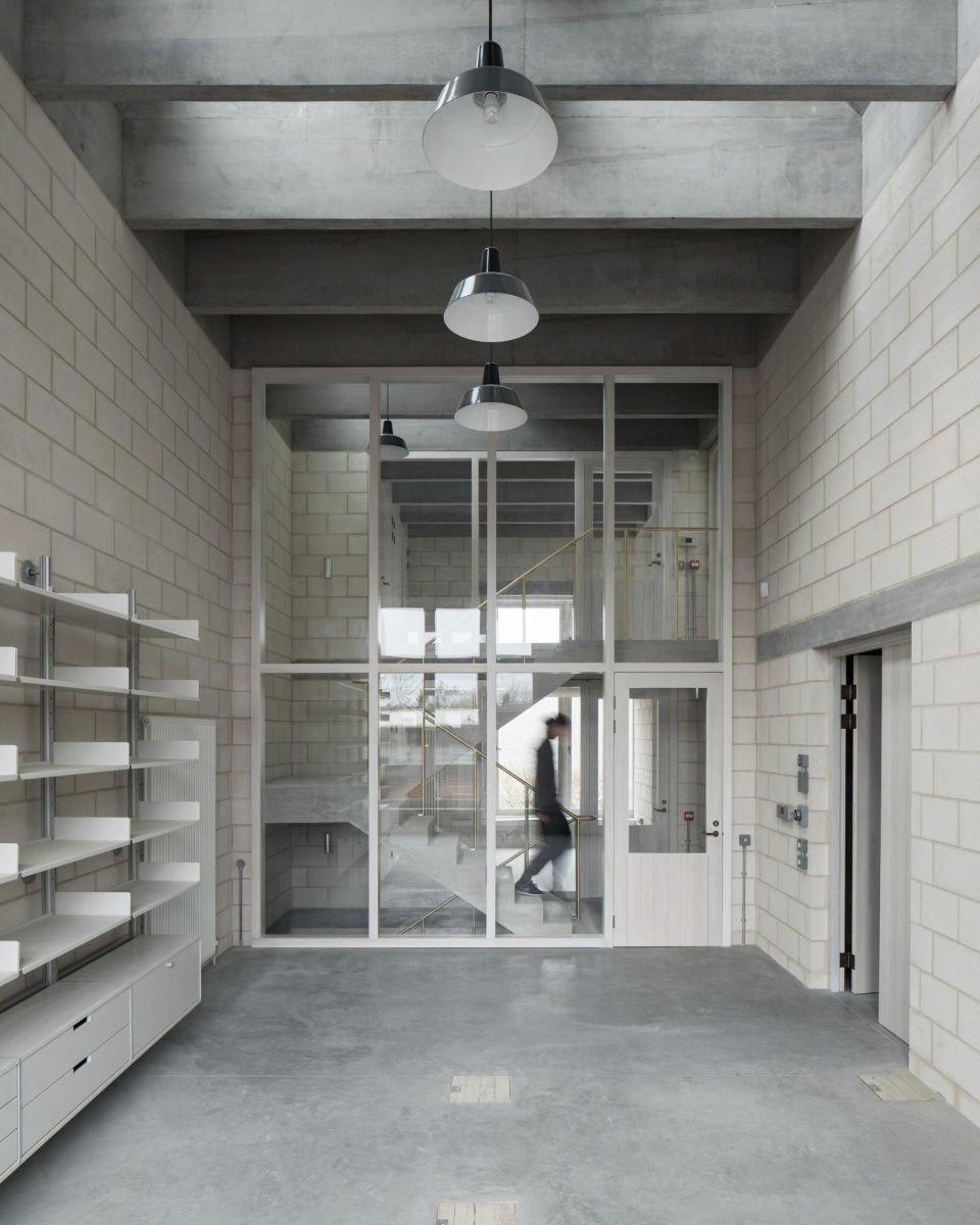 Fotografické studio Jürgena Tellera, 6a architects