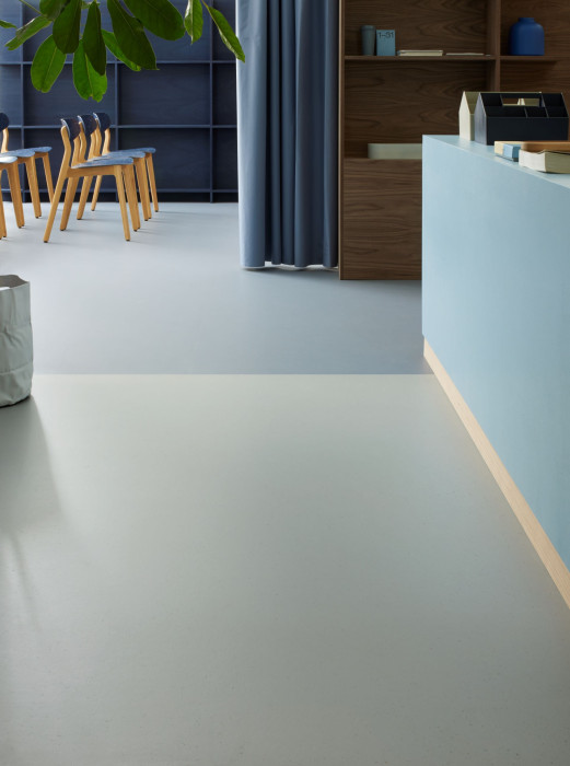 Přírodní podlaha Marmoleum od Forbo Flooring vyniká udržitelností, odolností a kvalitou.