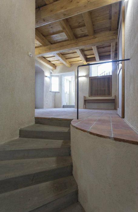 Úprava bývalé fary ve Chvalšinách na zařízení pro  pobyty osob s poruchami autistického spektra, vstup, 4DS