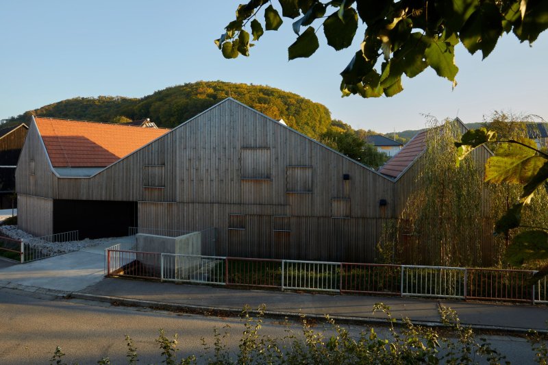 Proměna hospodářské usedlosti s mlýnem na Slovensku od RDTH architekti