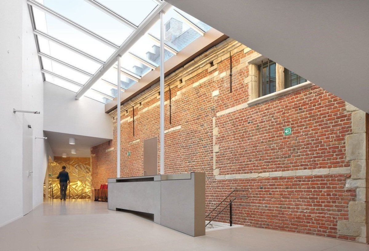 import.export ARCHITECTURE, The Moon – foto