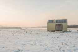 ARTIKUL architekti, Mobile Hut,