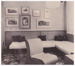 "Výraz obývací pokoj nemiluju," říká Ivana Čapková. Preferuje prý raději skandinávské "Všední pokoj". Tam se totiž skutečně žije. Fotografie z domácnosti, která se zbavila nábytkové stěny a o které psala do časopisu Domov 6/1982