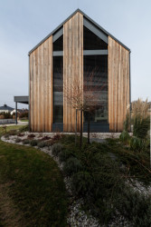 Rodinný dům od ATELIER KOSNAR v Řenči