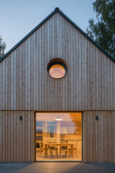 Rekreační chata na Lipně od architektů z Les Archinautes