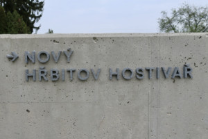 Foto z návštěvy: Detail navigačního systému (Rozšíření hřbitova v Hostivaři; Fertyk, BAKYTA)