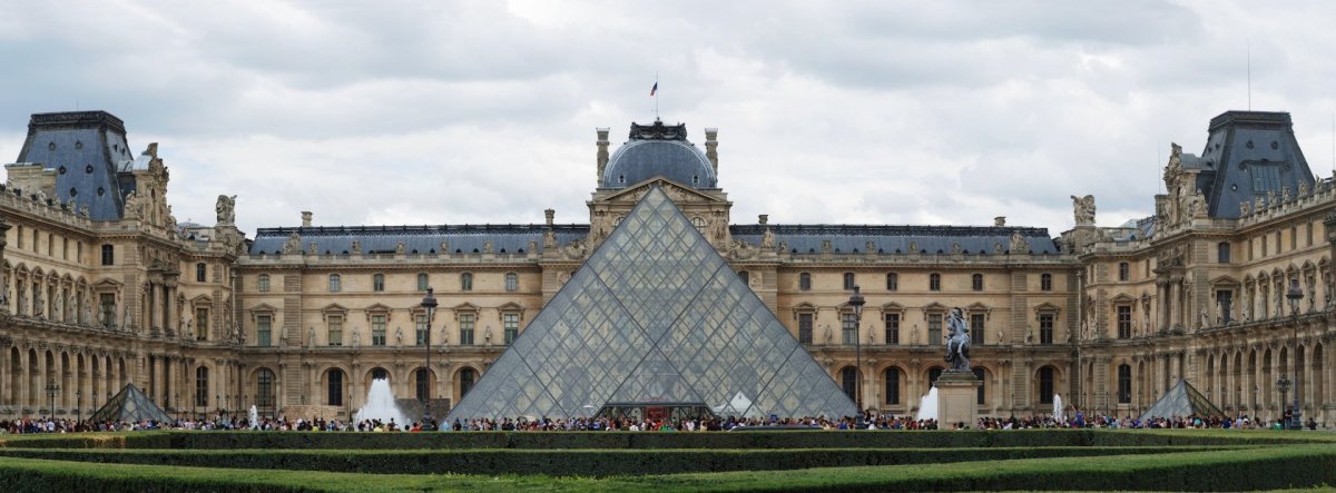 Le Grande Louvre v Paříži, I.M. Pei.