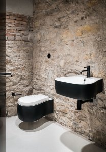 White Concrete Old House, I/O architects