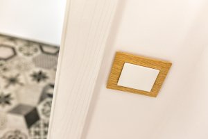 Domovní vypínače a zásuvky - kolekce DECENTE