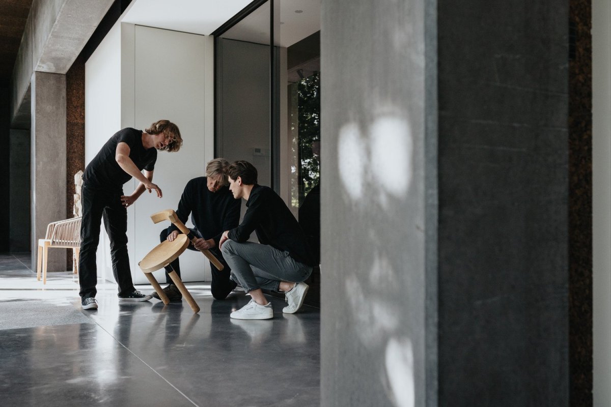 Společnost mmcité a belgické studio Segers společně na Designbloku představí novou kolekci sedacího nábytku Morse
