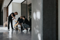 Společnost mmcité a belgické studio Segers společně na Designbloku představí novou kolekci sedacího nábytku Morse