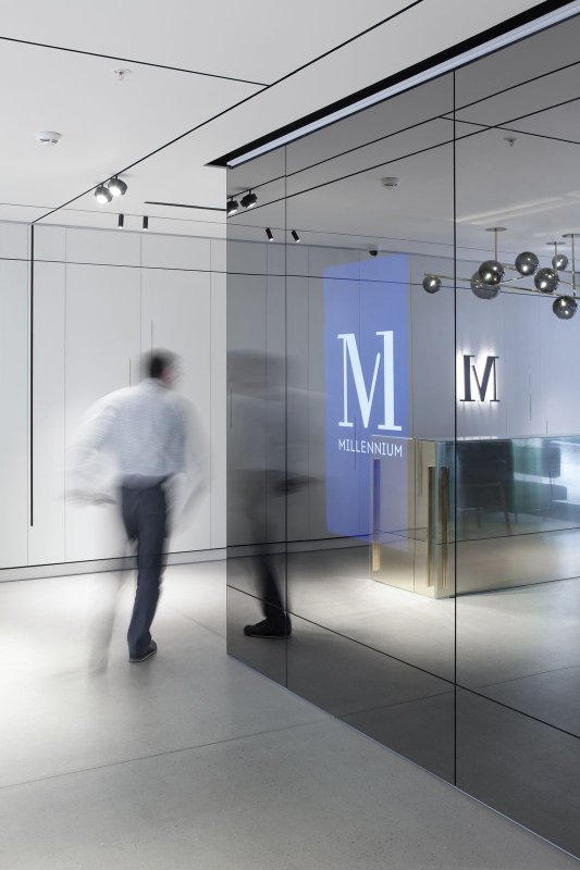 Millennium, Formafatal, foto