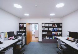 Administrativní sídlo firmy Jolly Joker, Totalstudio