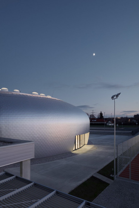 Sportovní hala Dolní Břežany od sporadical