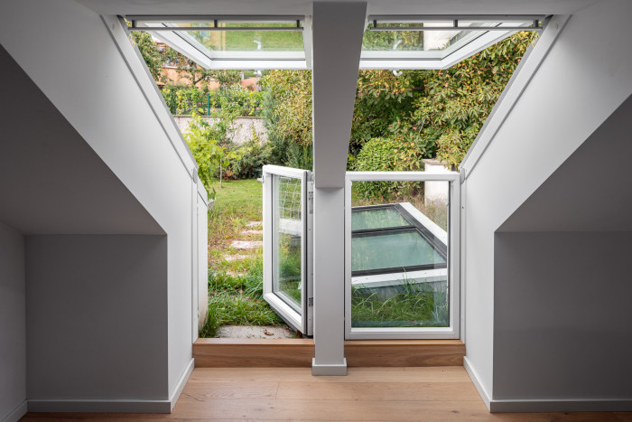 "Dům propojen se zelení" na Praze 9 od studia Iveta Langerová architekti