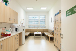 Pavilon chirurgie (Karvinská hornická nemocnice postavená z modulů KOMA)