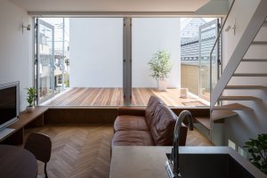 Takuro Yamamoto, Malý dům s velkou terasou - foto