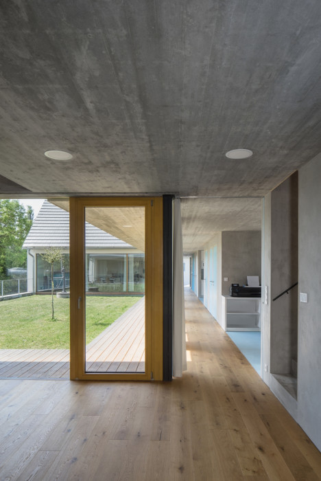 Sídlo firmy RenoEnergie, ov-a (Opočenský Valouch architekti)