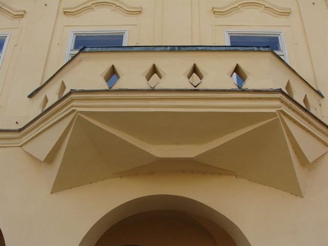 Pavel Janák, Dotvoření domu čp. 13 dr. Vojtěcha Fáry - foto