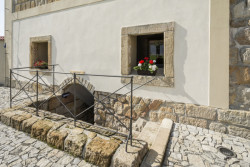 Rekonstrukce tvrze Krassa v Chroustné, David Pospíšil