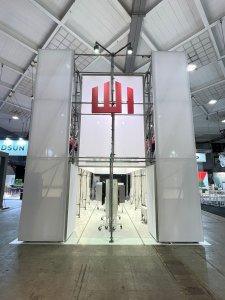Opakované využití stánku na stavebním veletrhu Futurebuild Belgium 2025.