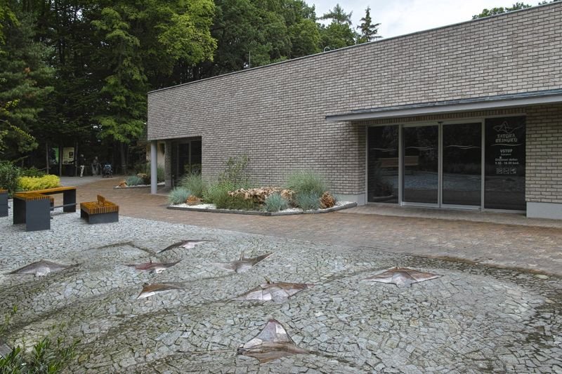Alexandra Koláčková, Pochozí fontána s rejnoky, ZOO Zlín-Lešná - foto