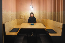 Interiér Cafe Smoo v Příbrami, Michael Karnet