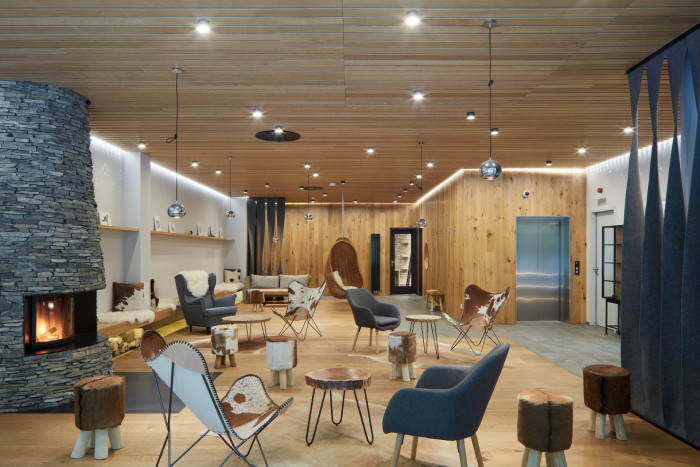 Aparthotel Sv. Vavřinec v Peci pod Sněžkou, ov-a/Jiří Opočenský, Štěpán Valouch