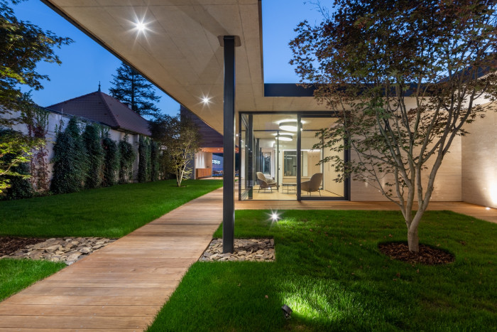 Rodinný dům v Průhonicích od Kamil Mrva Architects