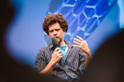 Instalace Maxima Velčovského pro Signal Festival