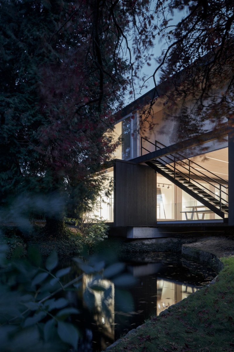 Showroom firmy GAB, Ark-shelter / Martin Mikovčák