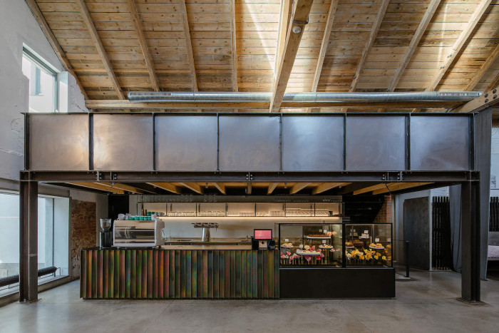 Přestavba Vindyšovy továrny na Ski a Bike Centrum Radotín, VLLNNA + Martin Duba studio/ Ing. arch. Petr Šindelář, Ing. arch. Martin Duba, Ing. arch. Hana Davidová