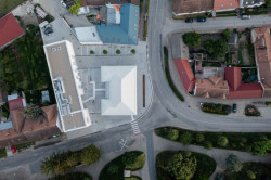 Městský úřad v Leopoldově od studia Zerozero