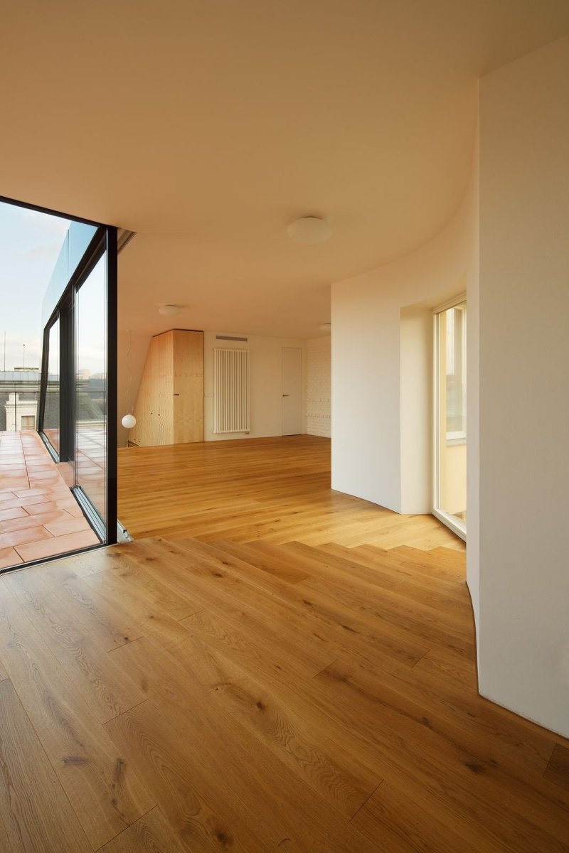 Uhlík architekti, Činžovní dům Letná, nástavba – foto