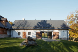 Lenka Míková, rekonstrukce usedlosti v Jižních Čechách