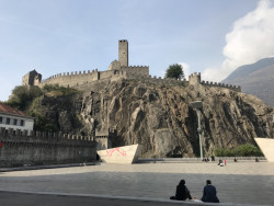 Hrad Castelgrande, Aurelio Galfetti, Švýcarsko, 1981-2000.