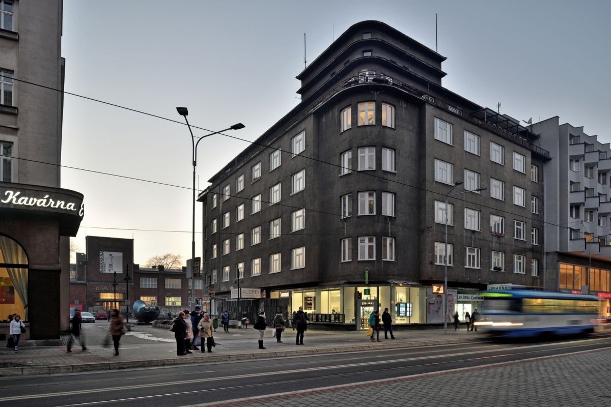 VYSLOUŽIL ARCHITEKTI, Interiér Ostravského informačního servisu, foto
