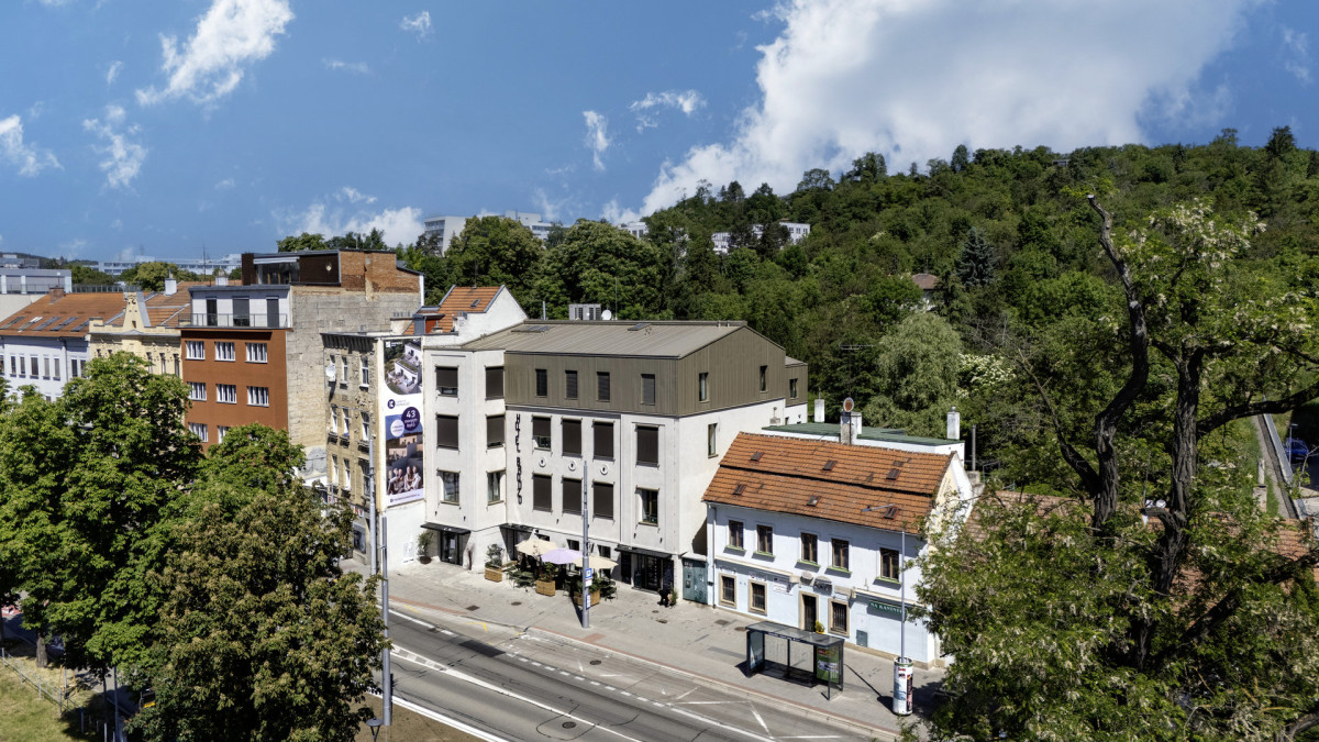 Hotel Bronzo stojí v Brně na Hlinkách, původ budovy sahá do 18. století. (Hotel Bronzo v Brně; Ateliér Štěpán)