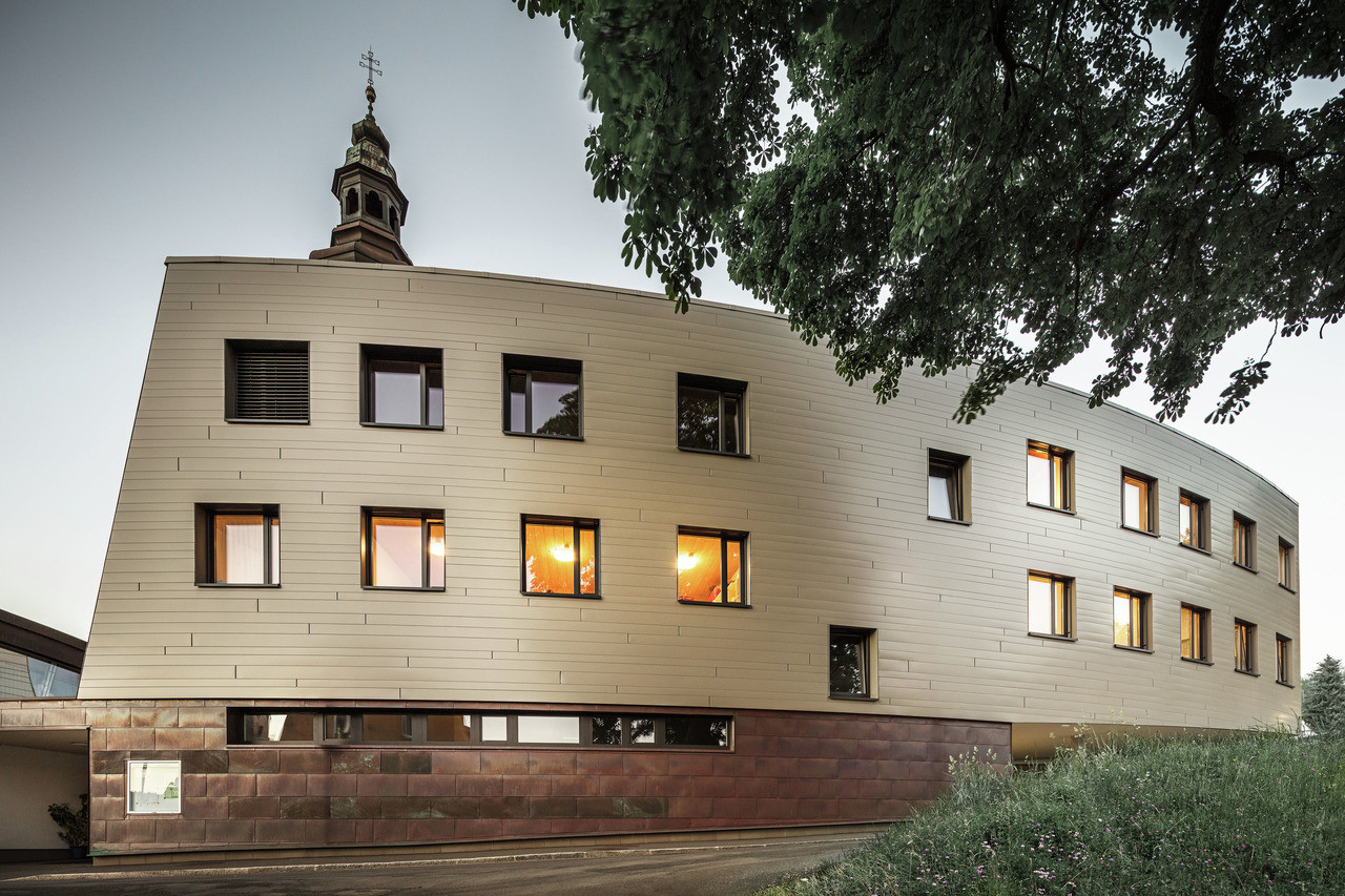 Architekti ze studia Nussmüller Architekten navrhli nové studentské koleje v rakouském Leobenu