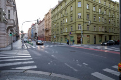 Koncepční studie budoucí podoby Letenského kříže, křižovatka ulic Veltržní a Kamenická, současný stav – foto